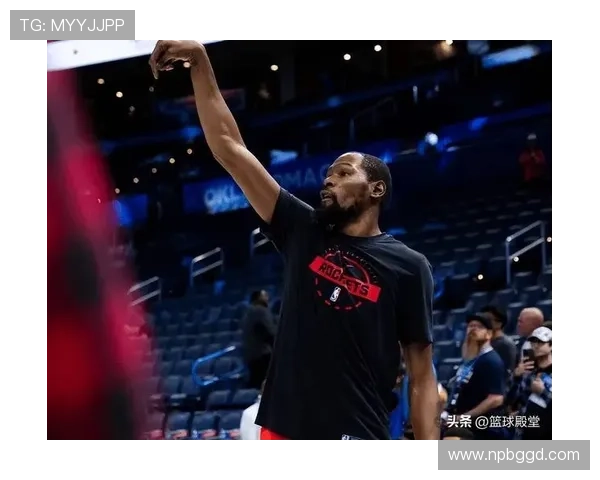 杜兰特掌控全场火箭惜败雷霆胜负走势尽在他一人之间